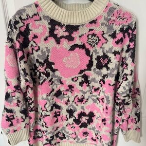 Multicolored Sweater – Size M, Warm & Cozy!
